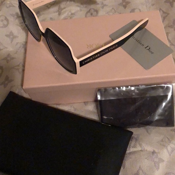 DIOR - DiorInsideOut1 Square Sunglassess like new - Picture 1 of 4